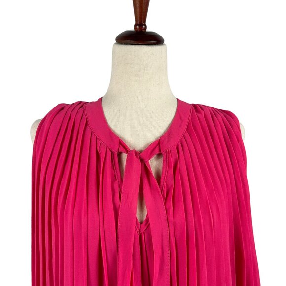 NWT FATE Brigtht Pink Sleeveless Pleated Blouse Size Medium - Picture 4 of 8
